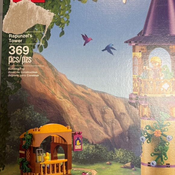 NEW Lego Disney rapunzel tower set brand new in box - Picture 3 of 3